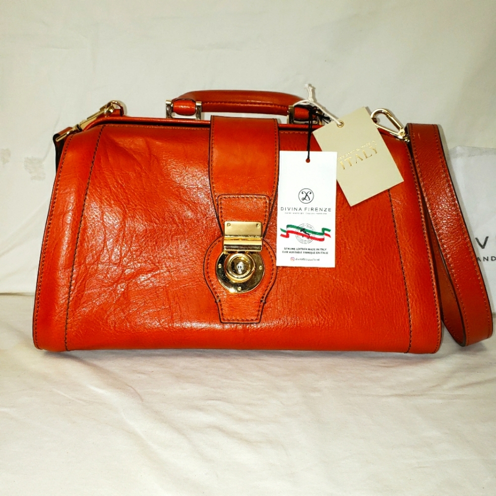 Divina Firenze Italian Handmade Leather Doctors Purse Rich Carmel Velvet Inside